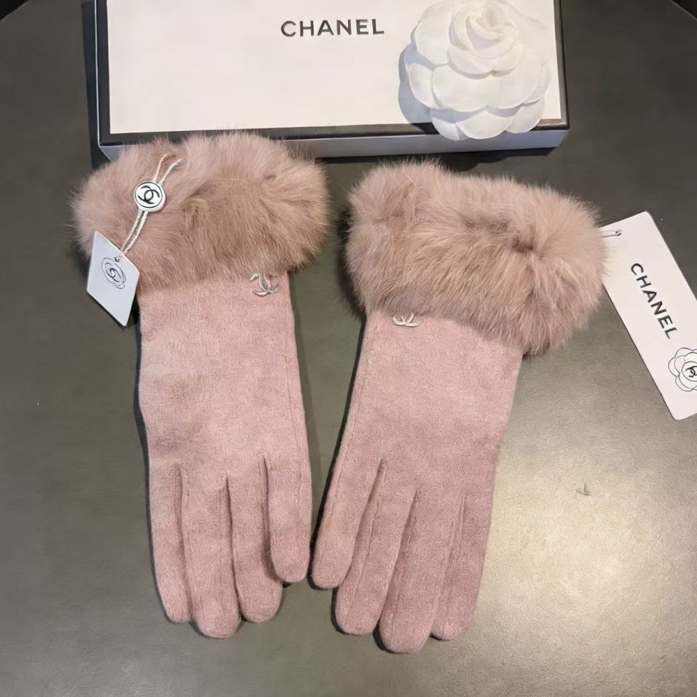 Chanel Blush Wool Fur Cuff Gloves